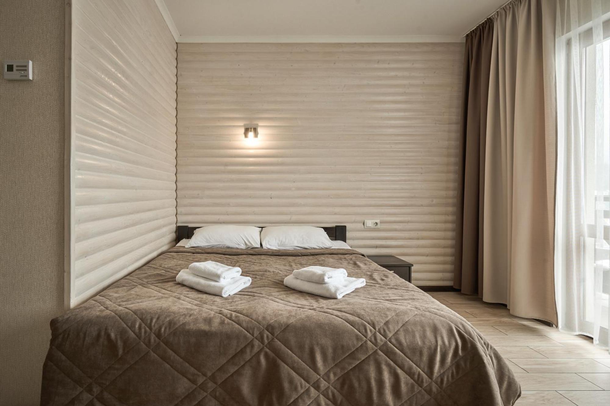 Zaporizʹka Sich Hotel Буковел Екстериор снимка