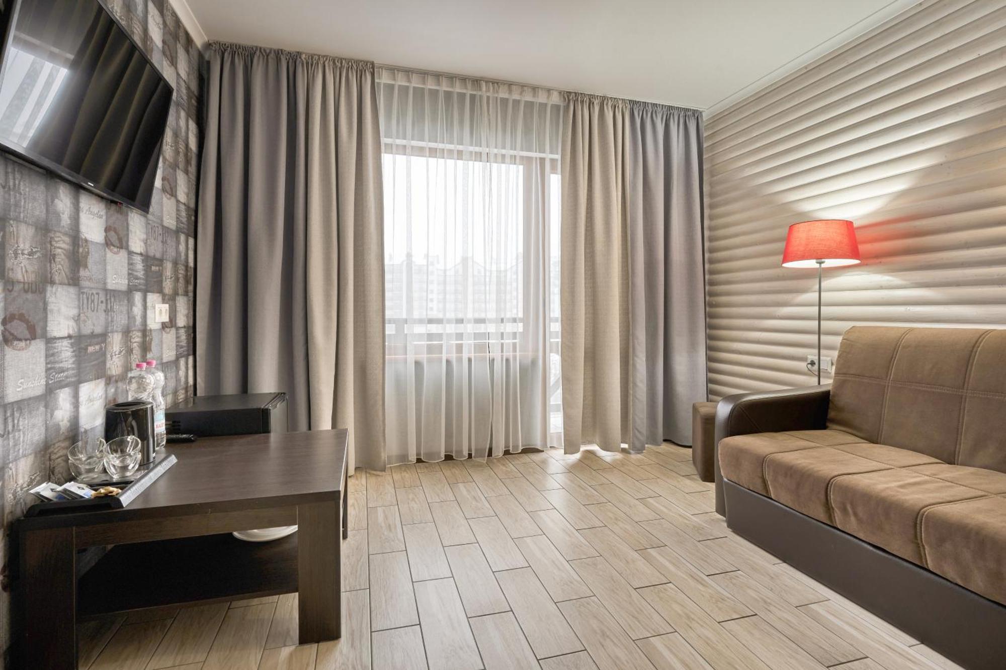 Zaporizʹka Sich Hotel Буковел Екстериор снимка