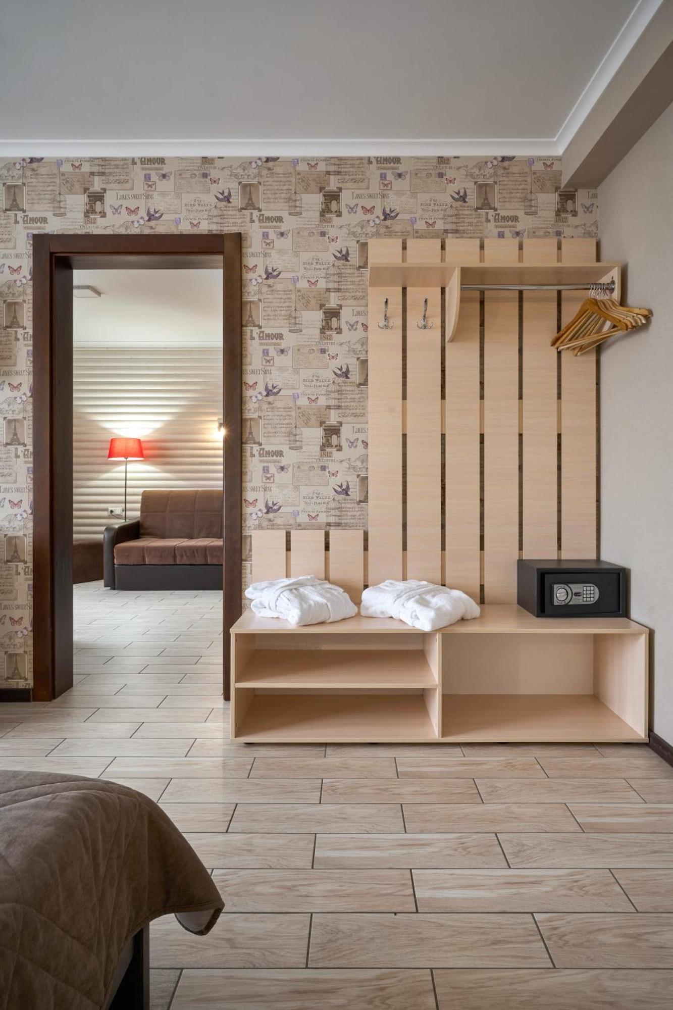 Zaporizʹka Sich Hotel Буковел Екстериор снимка