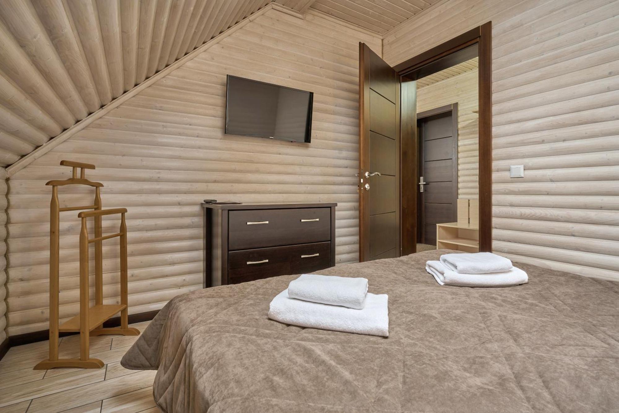 Zaporizʹka Sich Hotel Буковел Екстериор снимка