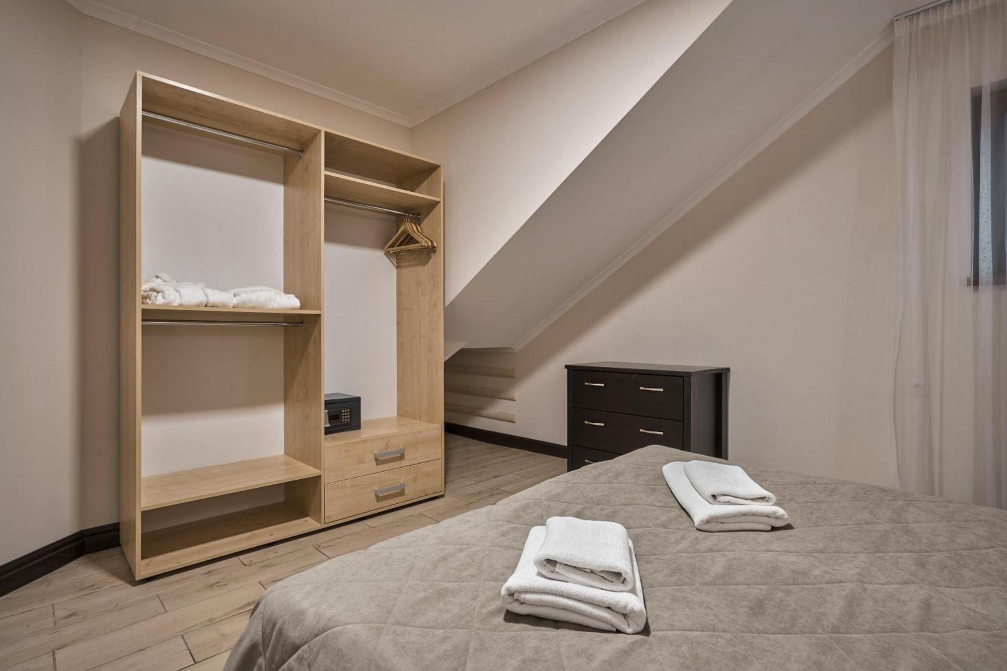 Zaporizʹka Sich Hotel Буковел Екстериор снимка