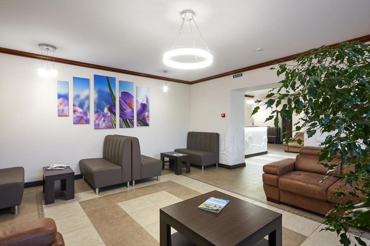 Zaporizʹka Sich Hotel Буковел Екстериор снимка